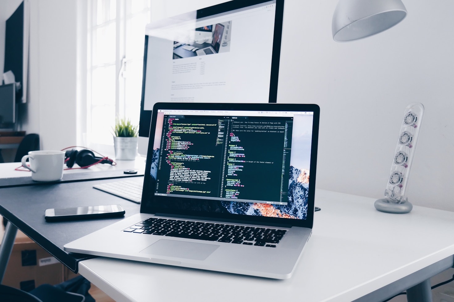 The Role of Technology in Strengthening Community Bonds